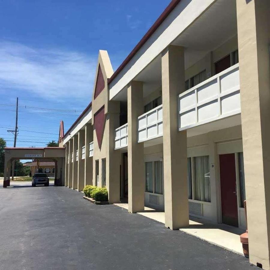 Astoria Hotel Danville North Exterior foto